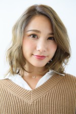 大人可愛いふんわりボブ
