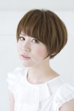 上品カジュアルショート